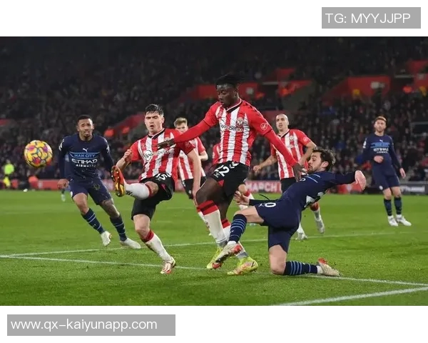 海斯谈比赛节奏：坚持日常训练与后卫配合是我的秘诀