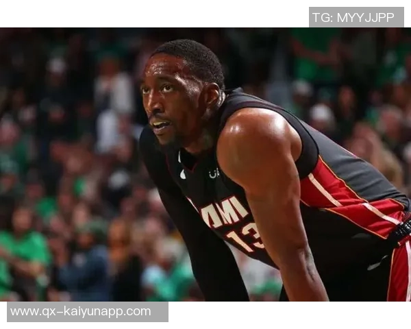 阿德巴约三分表现起伏17分8板展现出色防守能力